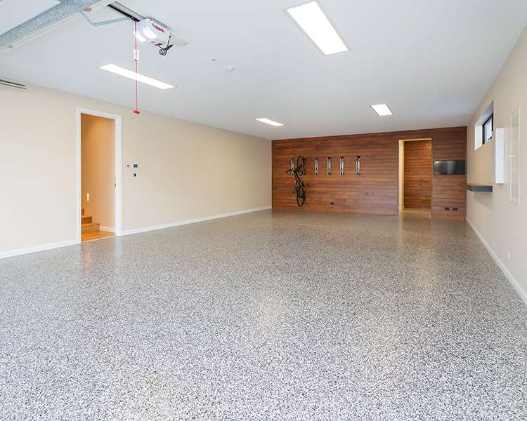 Fortis Coating Polyaspartic Floor flake 750x600 c60